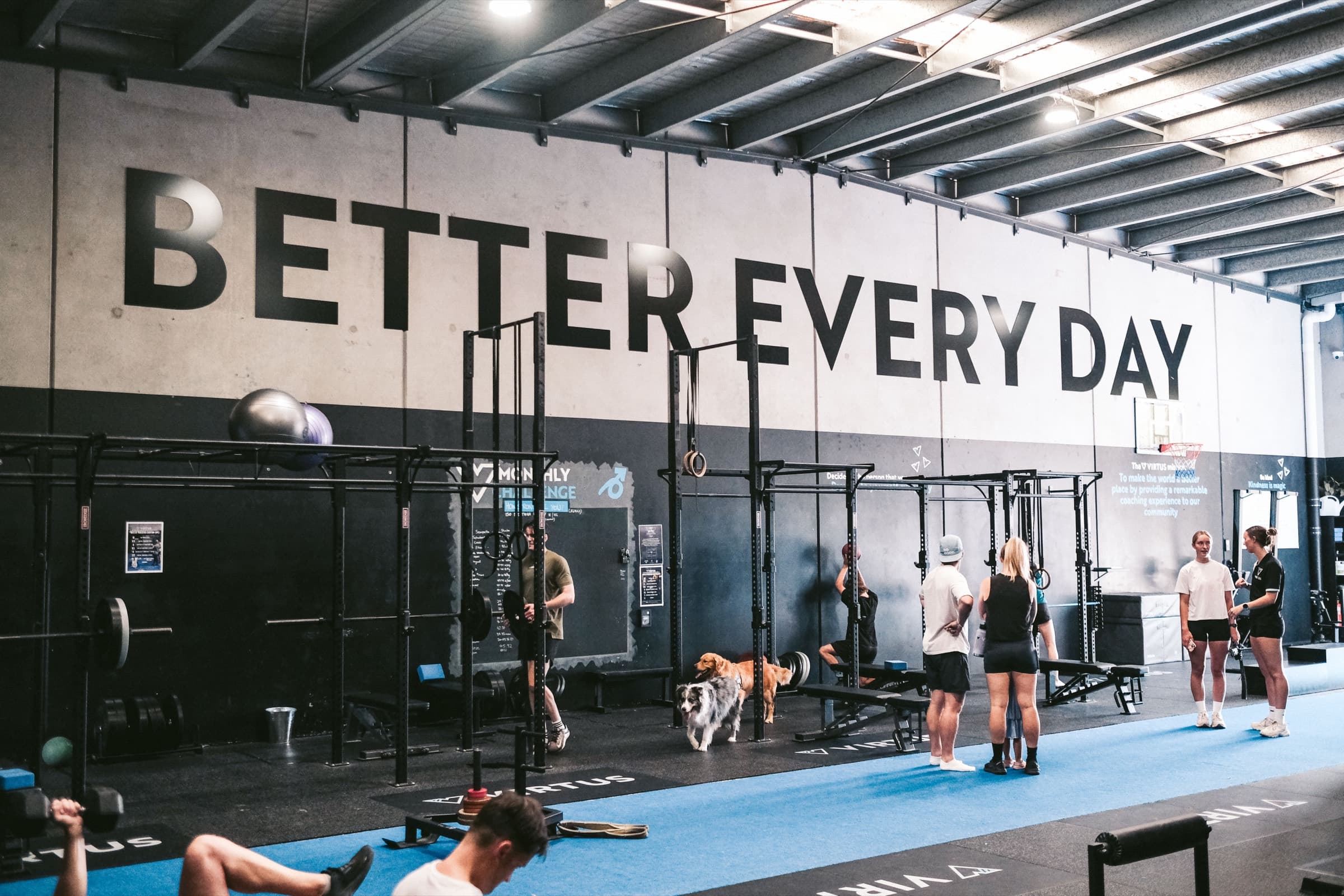 Members training on the Virtus floor